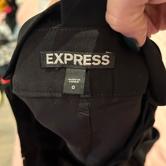 Express, ladies A-line skirt, paper bag waist, size 0, black - Picture 3 of 3
